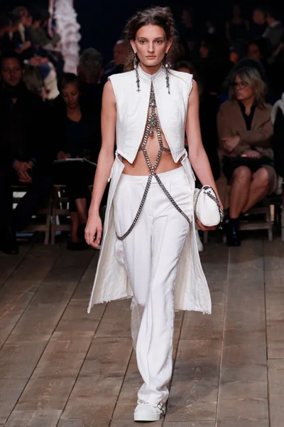 Look 7